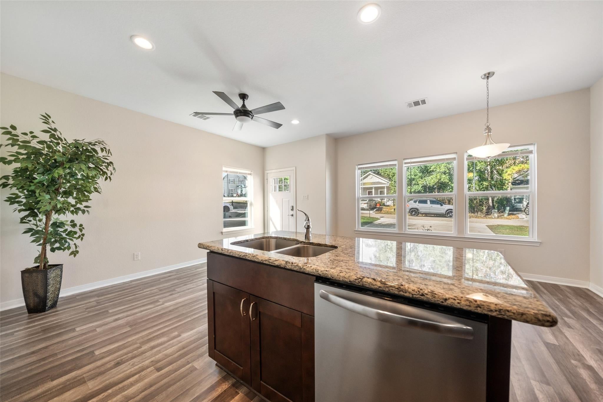 16721 Stonefield