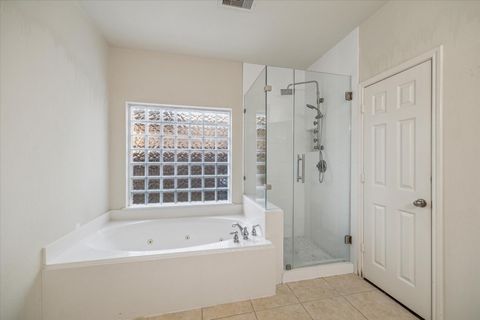 Tiny photo for 15907 Chart House Court, Houston, TX 77044 (MLS # 86311676)