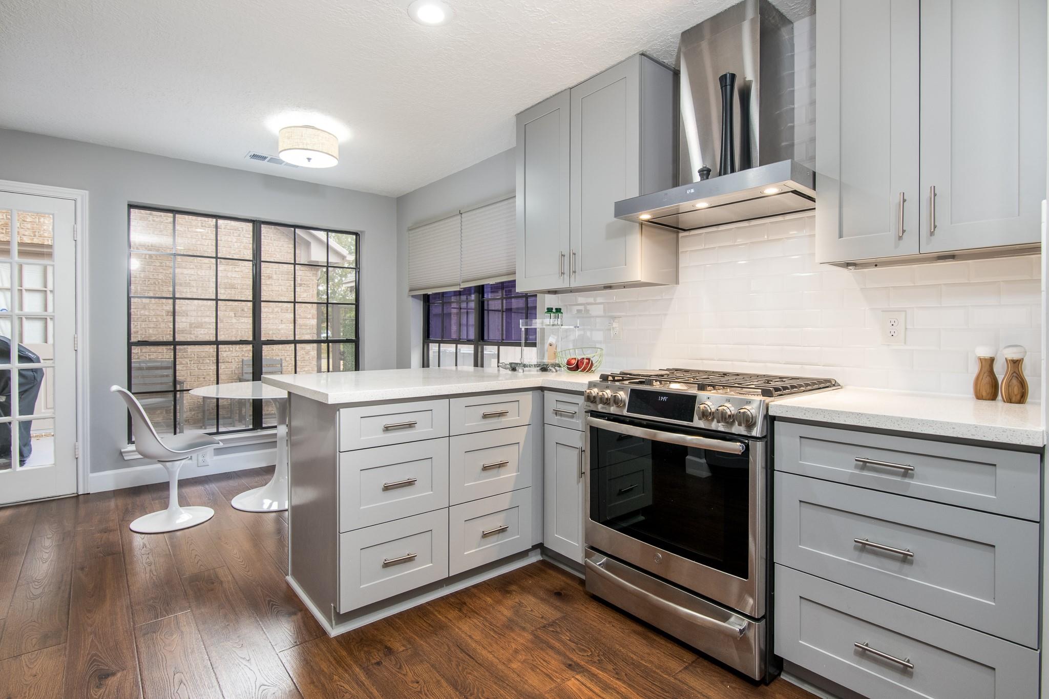 7914 King Arthur Court