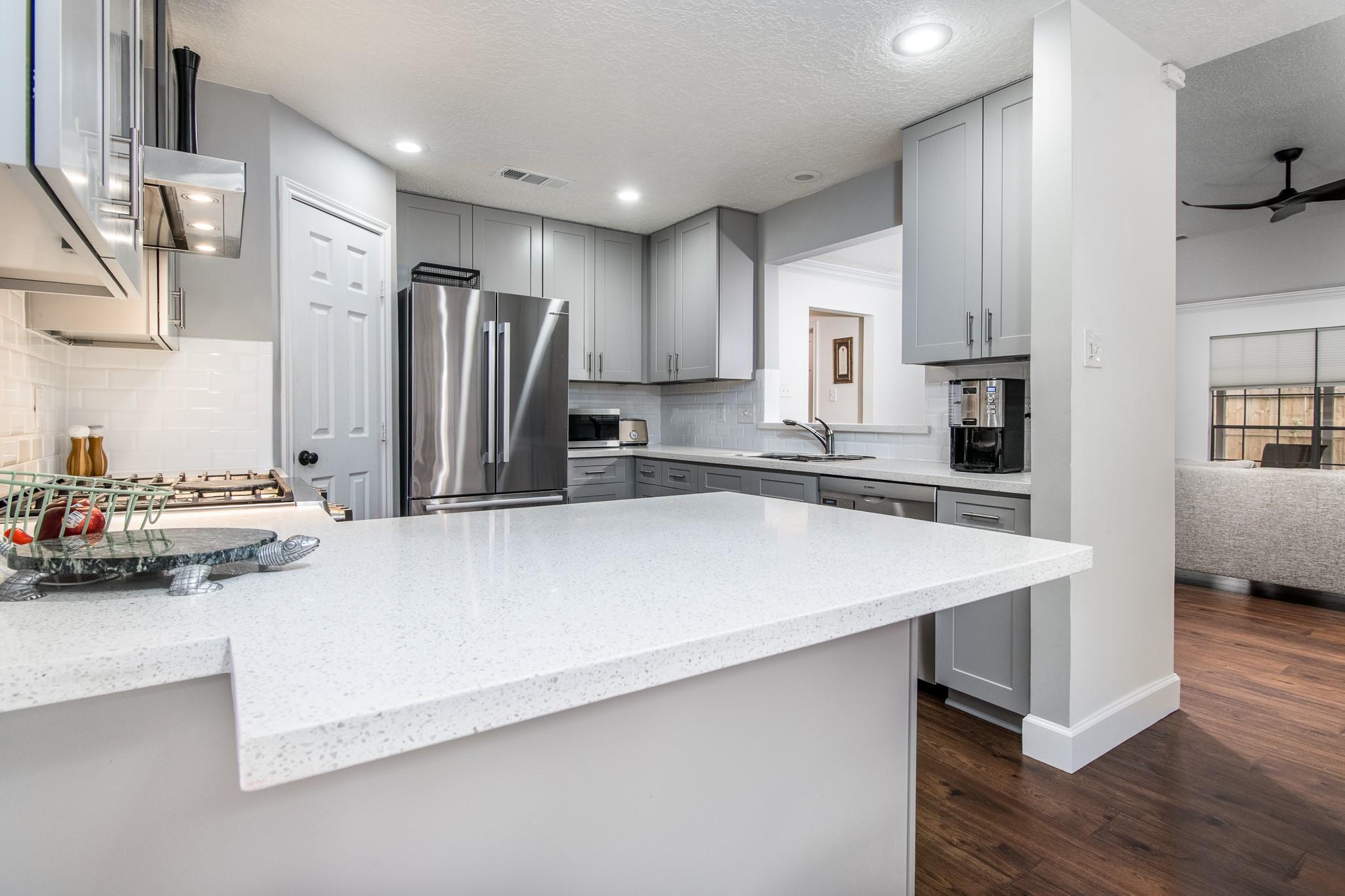 7914 King Arthur Court