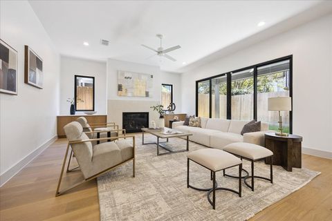 Tiny photo for 1209 Willard Street, Houston, TX 77006 (MLS # 38958329)