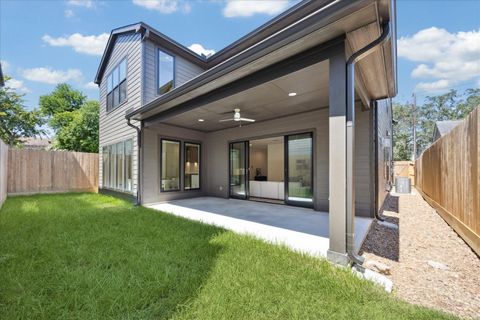 Tiny photo for 1209 Willard Street, Houston, TX 77006 (MLS # 38958329)