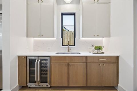 Tiny photo for 1209 Willard Street, Houston, TX 77006 (MLS # 38958329)