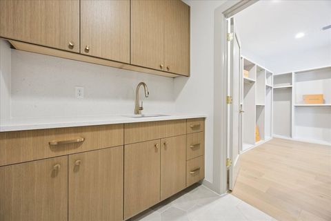 Tiny photo for 1209 Willard Street, Houston, TX 77006 (MLS # 38958329)