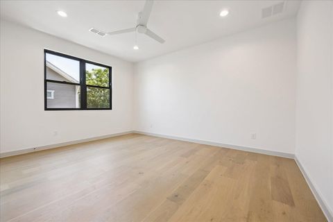 Tiny photo for 1209 Willard Street, Houston, TX 77006 (MLS # 38958329)