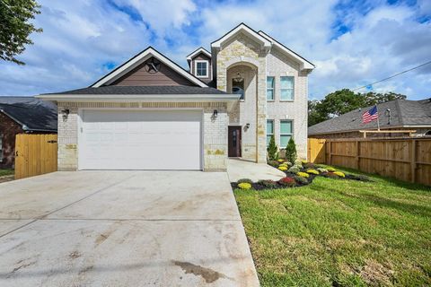 709 Avenue G Street South Houston TX 77587