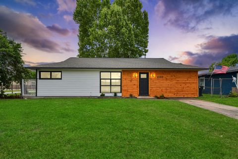 Photo of 6522 Belarbor Street, Houston, TX 77087 (MLS # 36508695)