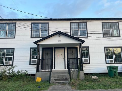 Photo of 4011 Delano Street #4, Houston, TX 77004 (MLS # 42749867)