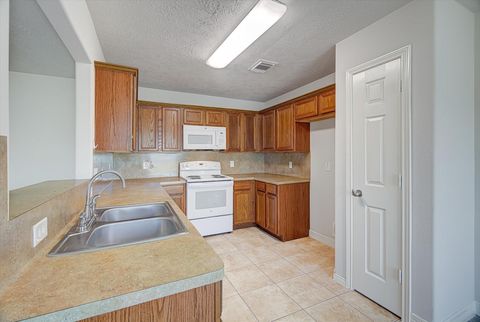 Tiny photo for 119 Horn Court, Baytown, TX 77523 (MLS # 26660512)