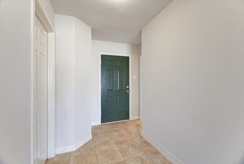 Tiny photo for 119 Horn Court, Baytown, TX 77523 (MLS # 26660512)