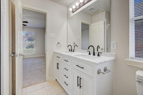 Tiny photo for 119 Horn Court, Baytown, TX 77523 (MLS # 26660512)