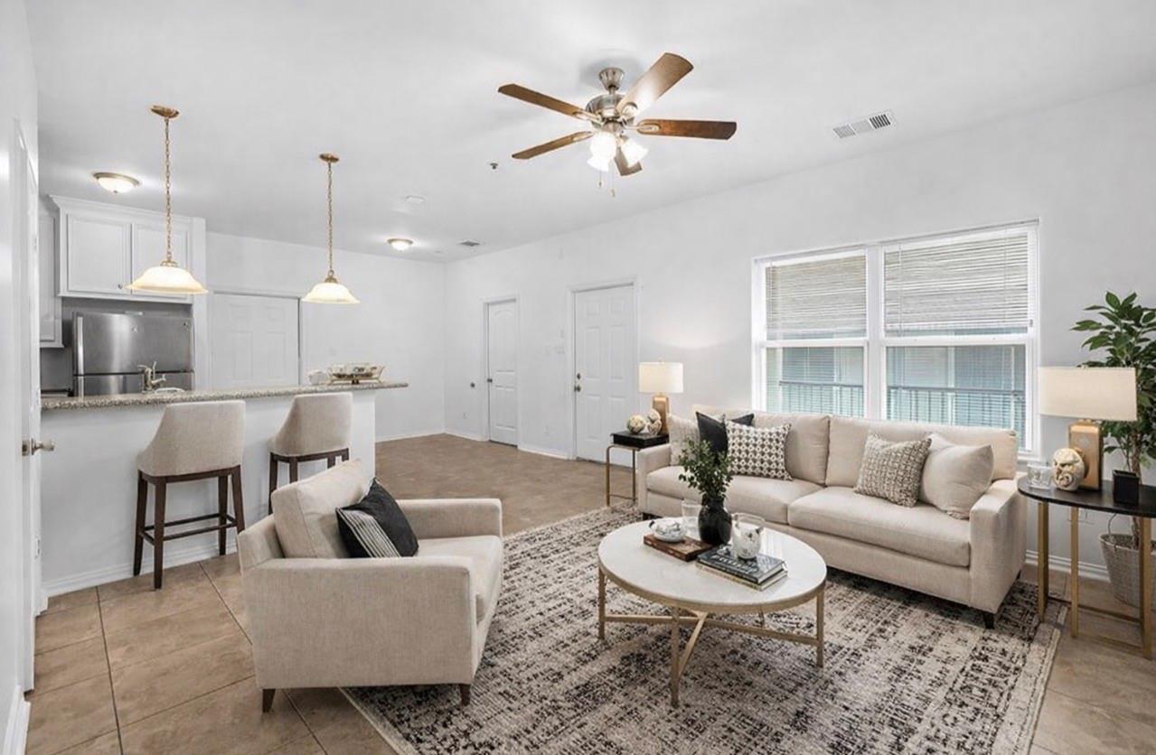 6122 W Mount Houston Road A/B/D