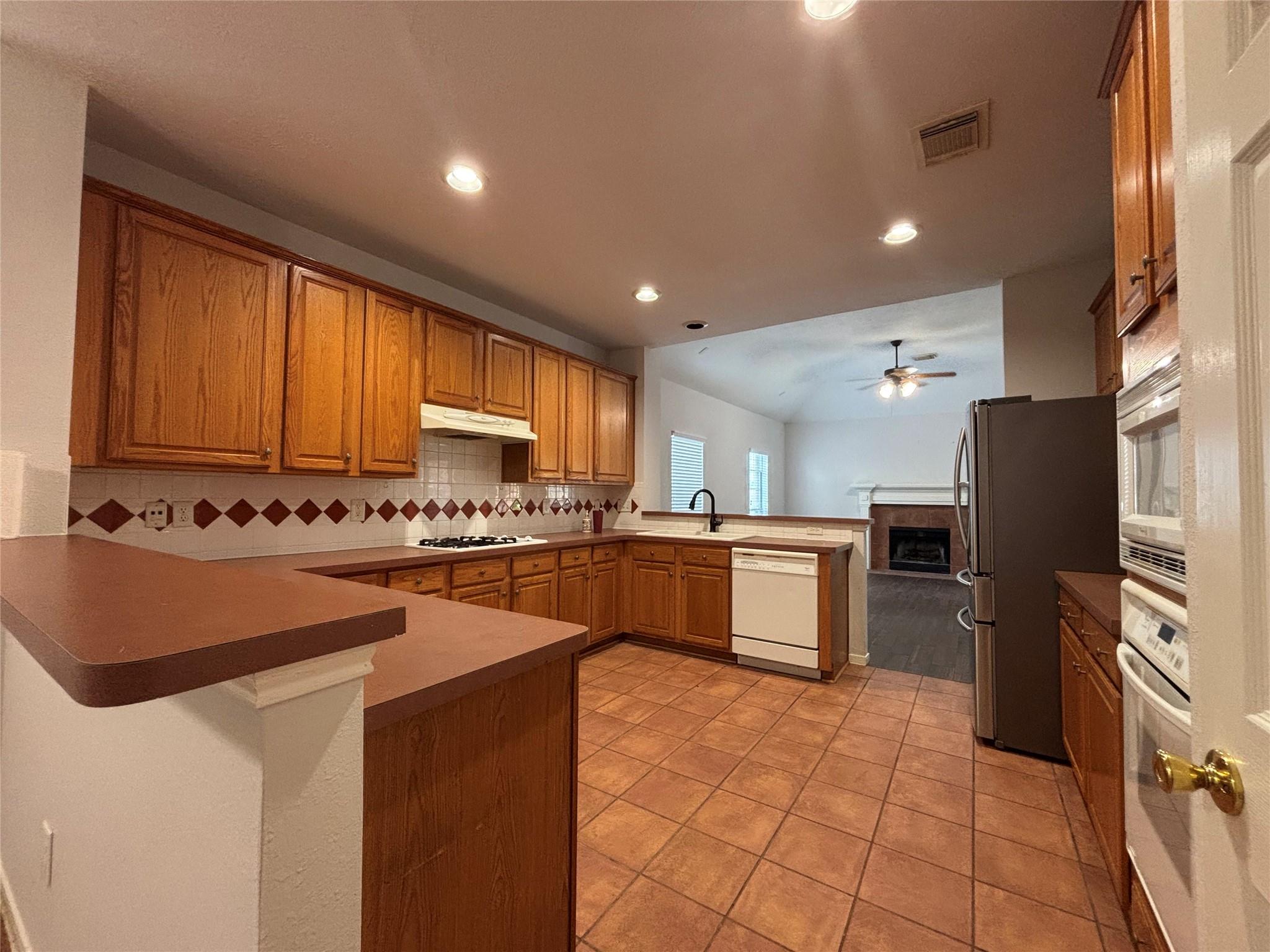 7323 Wakefield Meadow Lane