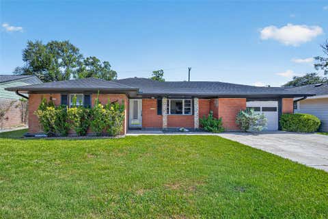 Photo of 6131 Birdwood Road, Houston, TX 77074 (MLS # 7186620)