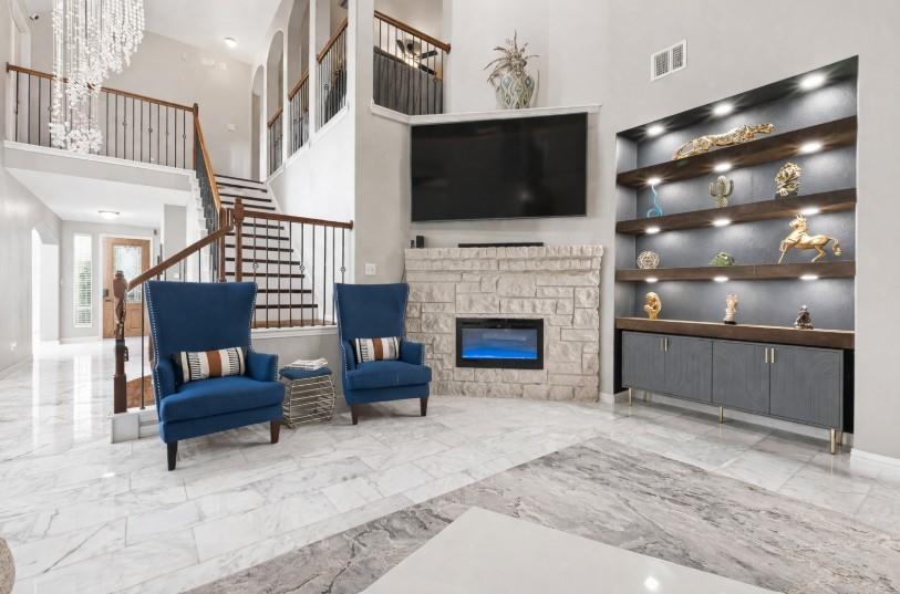 422 Honeysuckle Vine Dr