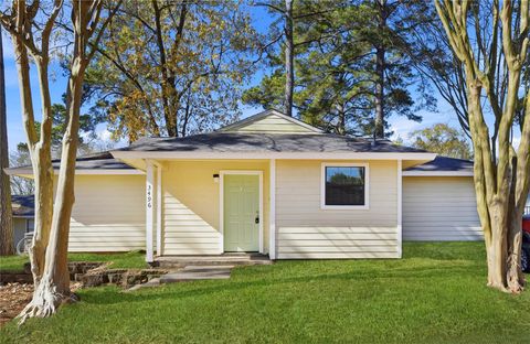 Photo of 3496 Balboa Circle Circle #39, Montgomery, TX 77356 (MLS # 42413730)
