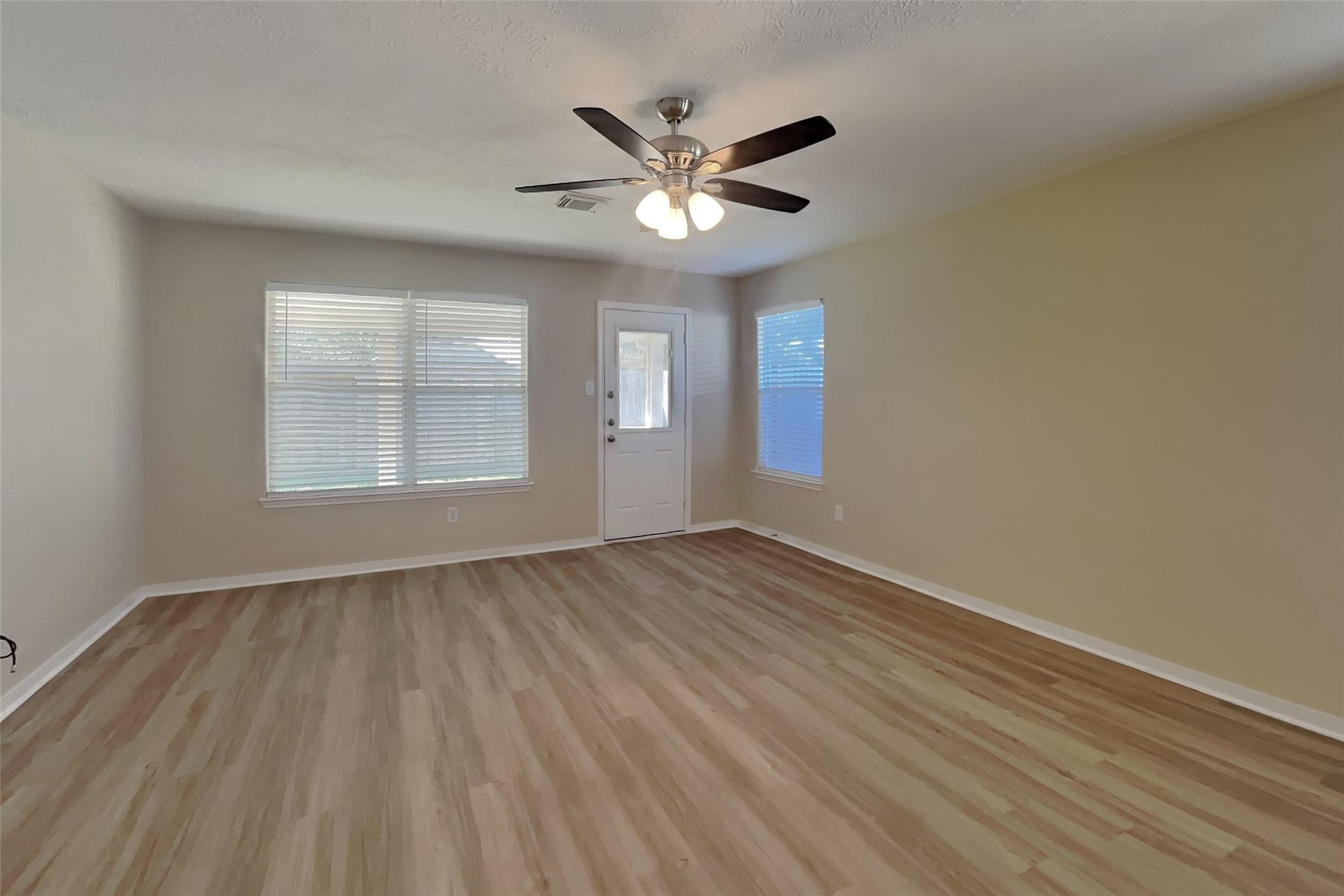 5014 Woodland Meadows Lane