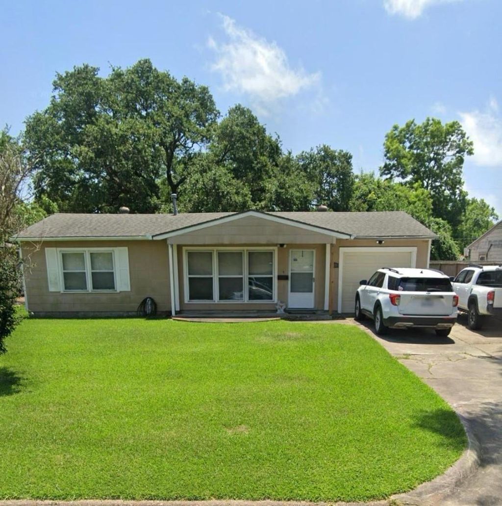 Photo of 609 24th Avenue N, Texas City, TX 77590 (MLS # 85776734)