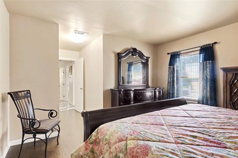 Tiny photo for 6651 Crestmont Street, Houston, TX 77033 (MLS # 93476419)