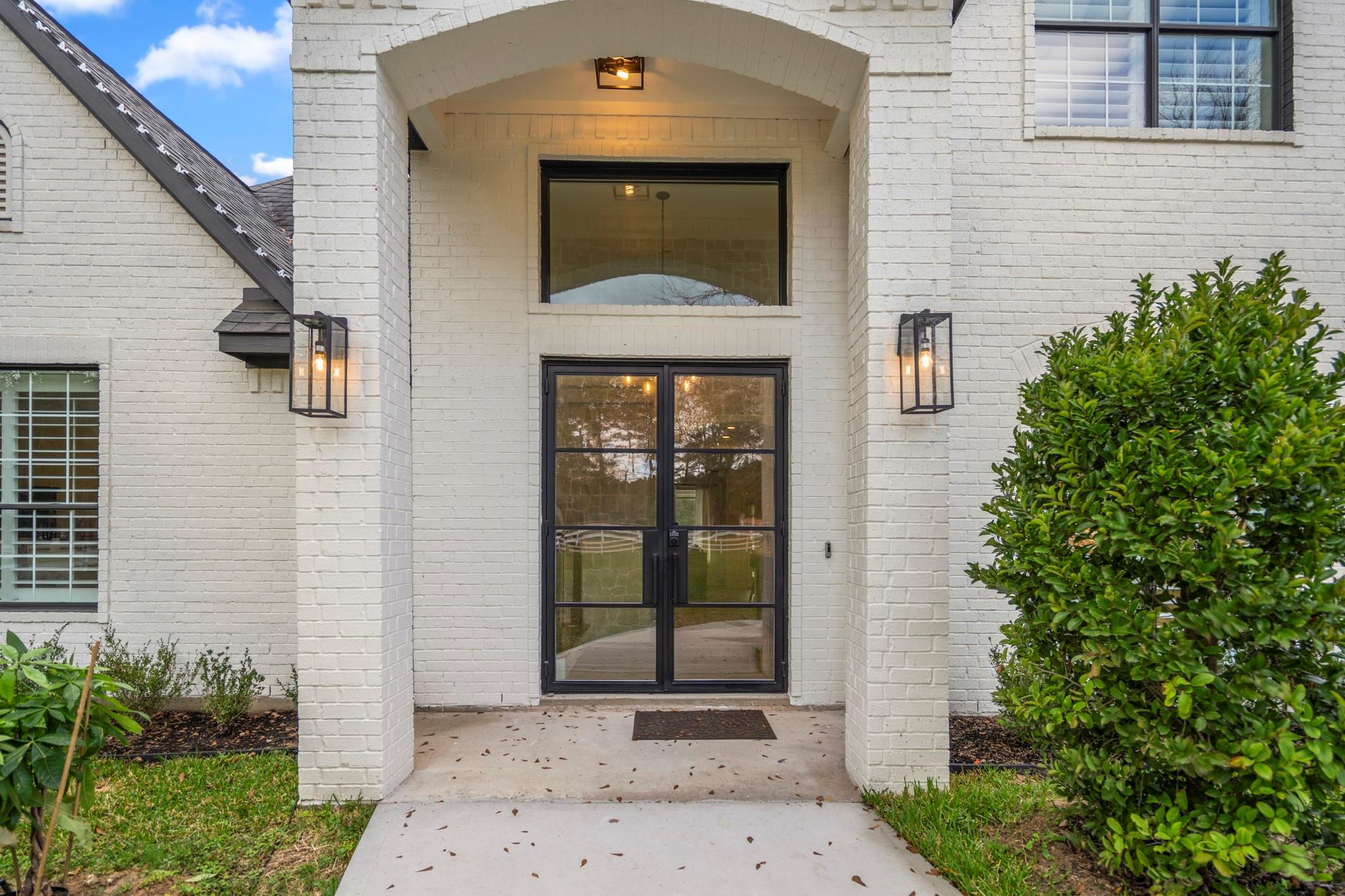 31219 Edgewater Drive