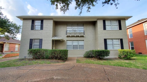 Photo of 2018 Mcclendon Street, Houston, TX 77030 (MLS # 68100008)