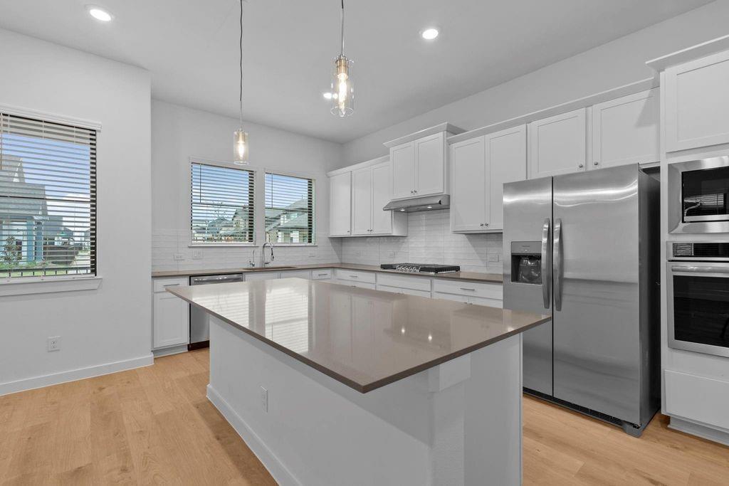 32478 Valley Redstem Way