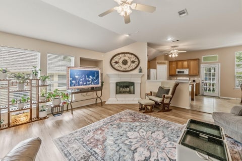 Photo of 273 Sunset Path S, Conroe, TX 77316 (MLS # 47628593)
