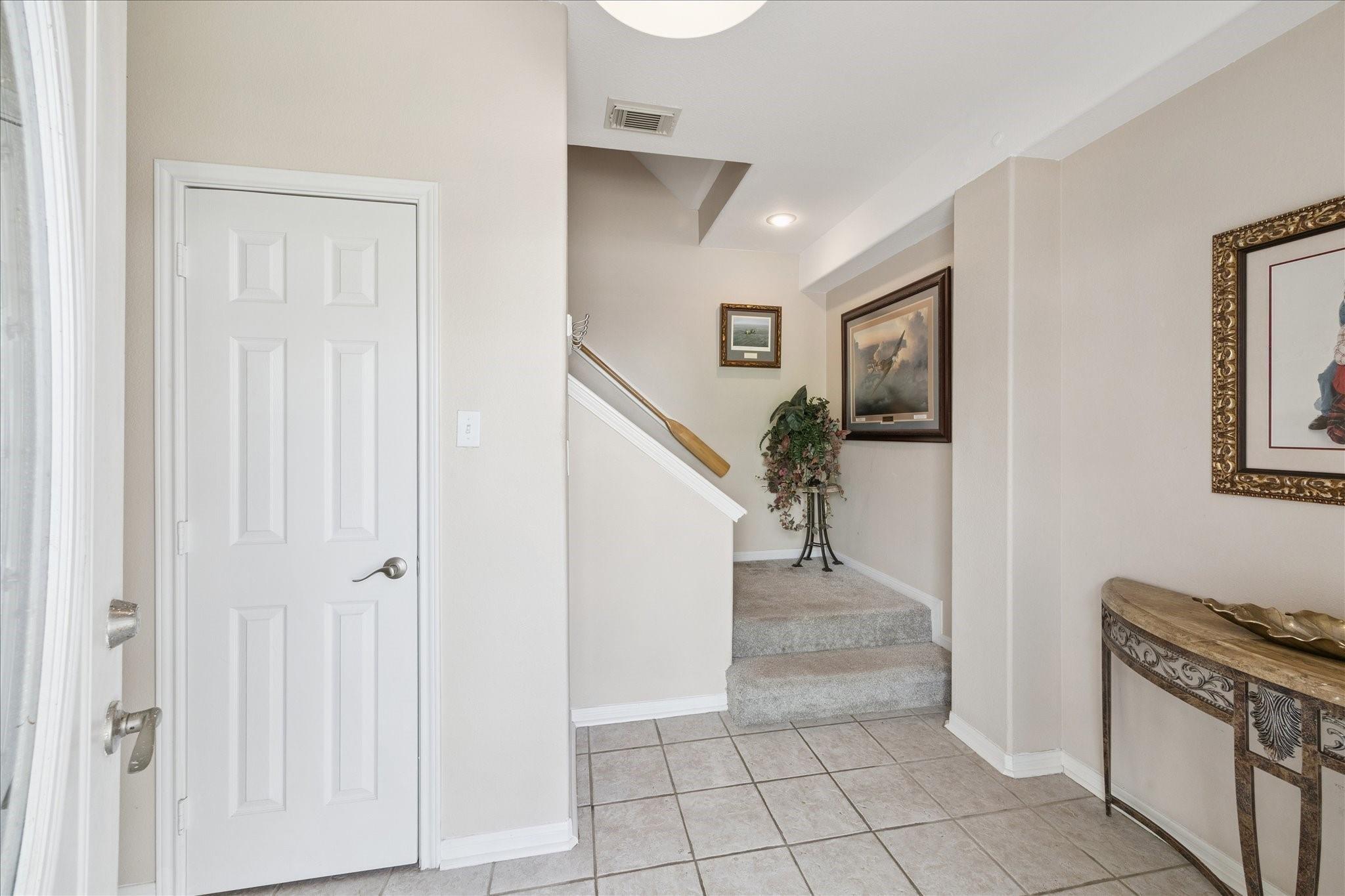 33 N Flamingo Street