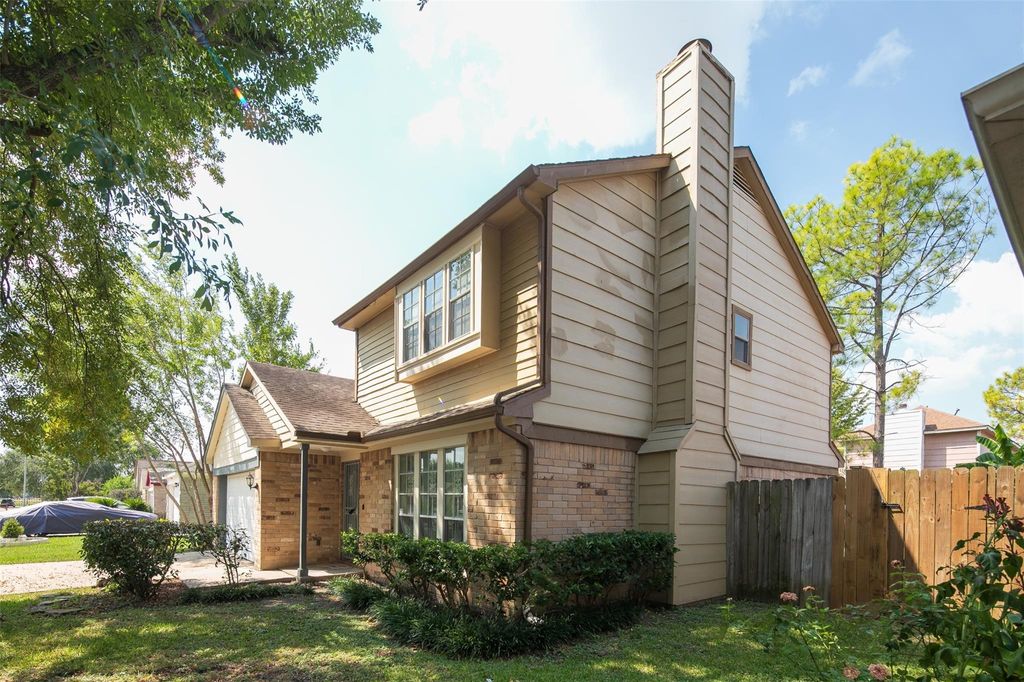 Photo of 10718 Nobility Drive, Houston, TX 77099 (MLS # 84944972)