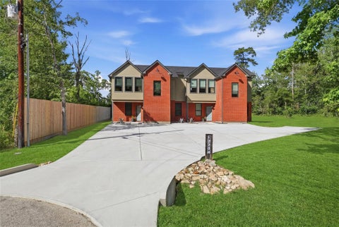 Photo of 12204 Hairston Circle #B, Willis, TX 77318 (MLS # 90622893)