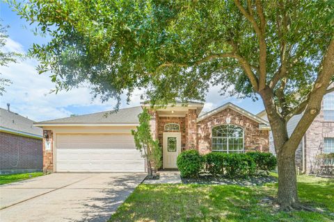 Photo of 23518 Hidden Maple Drive, Spring, TX 77373 (MLS # 74593575)
