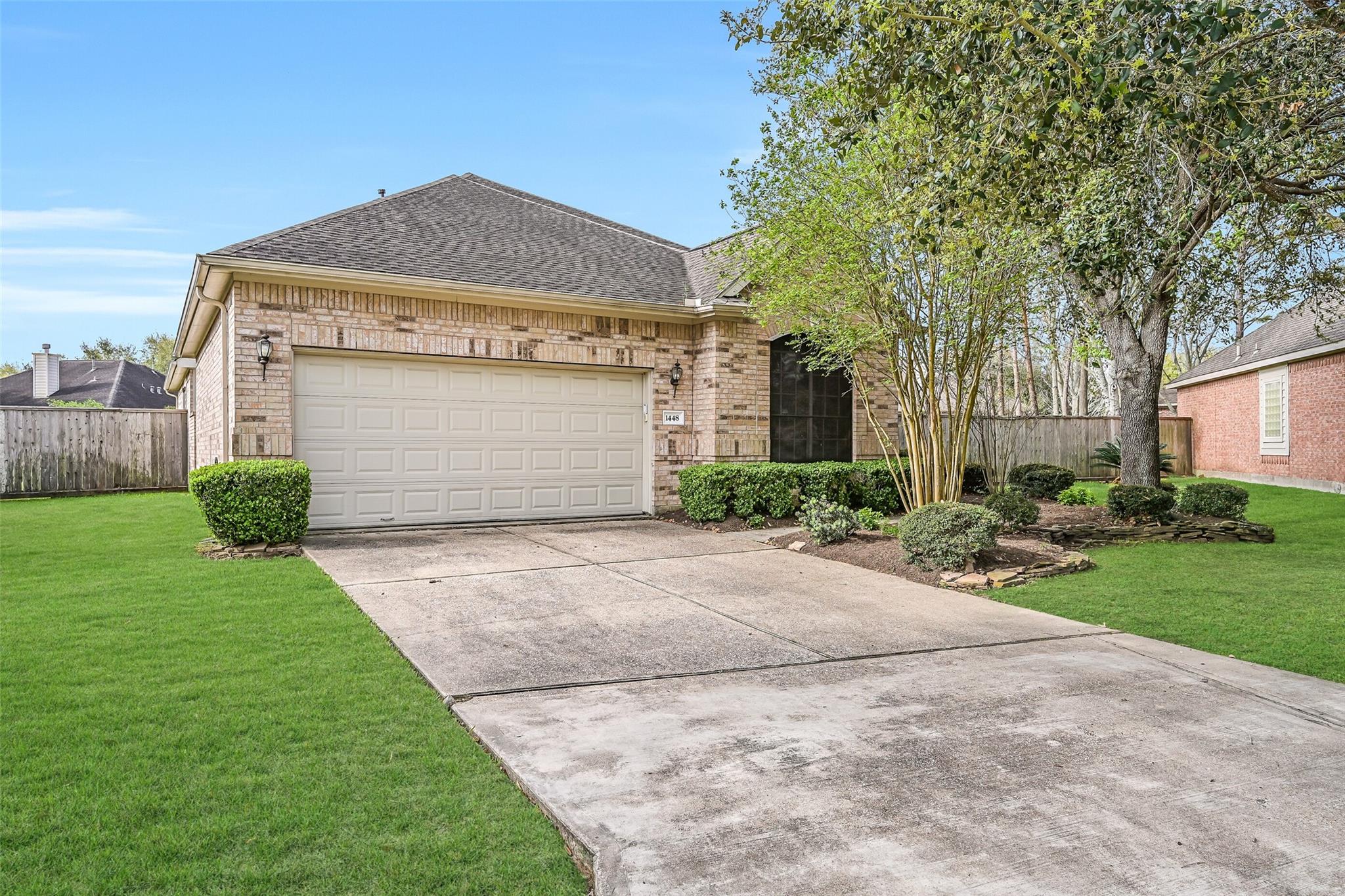 1448 N Riviera Circle