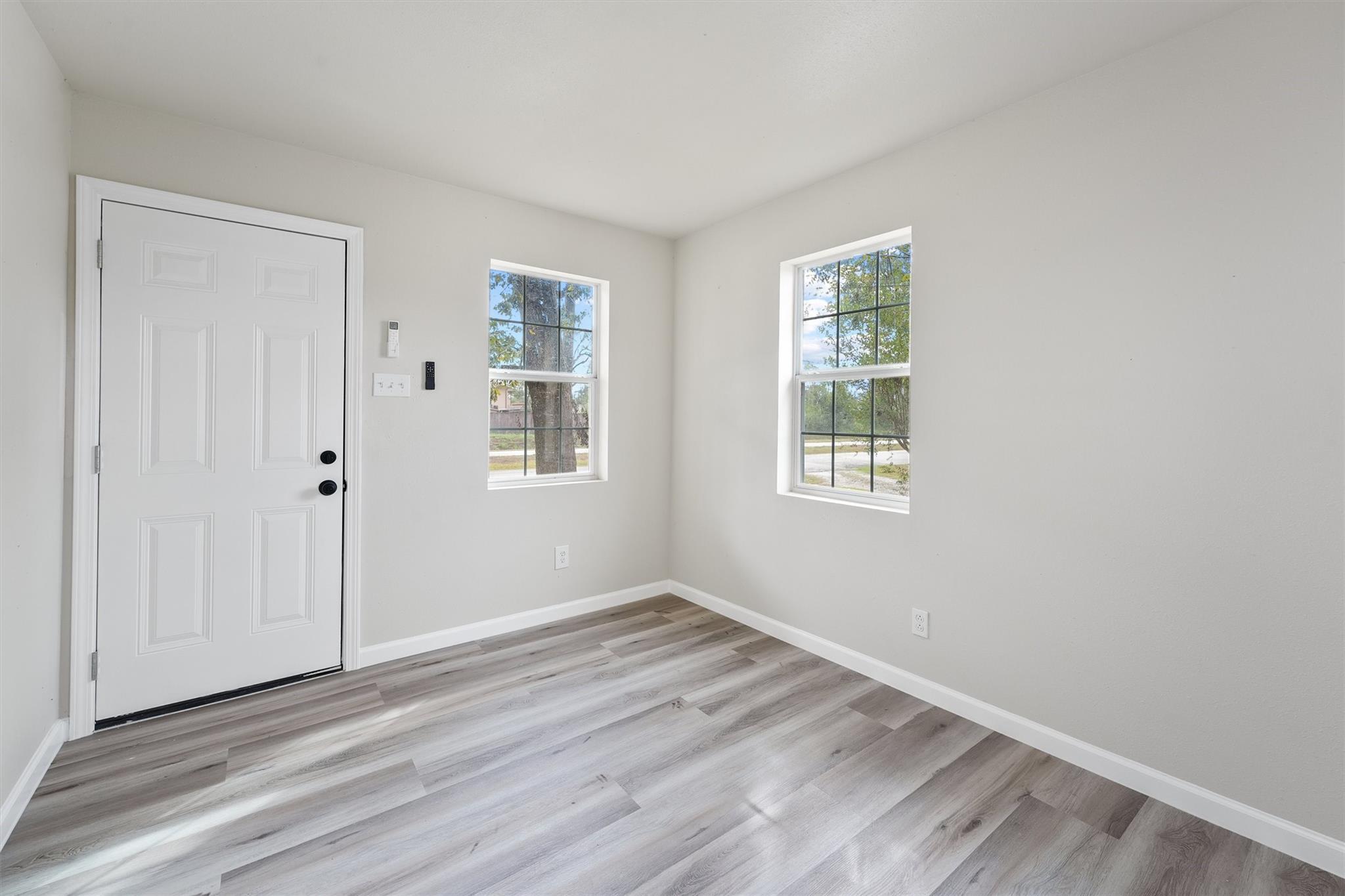 4611 W Hunting Street