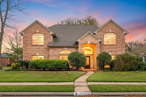 2526 Berkley Court Richmond TX 77406
