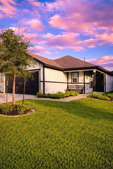 Photo of 17838 Planted Orchard Drive, Hockley, TX 77447 (MLS # 33376665)