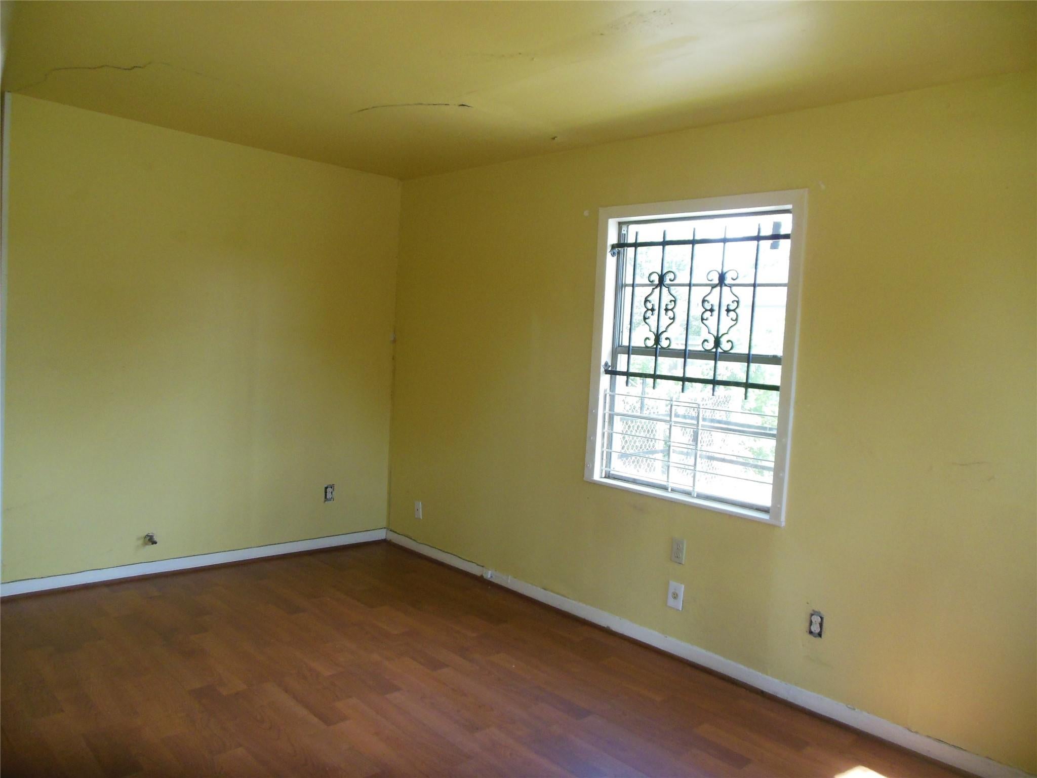 8110 Livingston