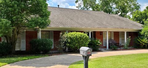 Photo of 1 Lazy Lane, Bay City, TX 77414 (MLS # 35608462)