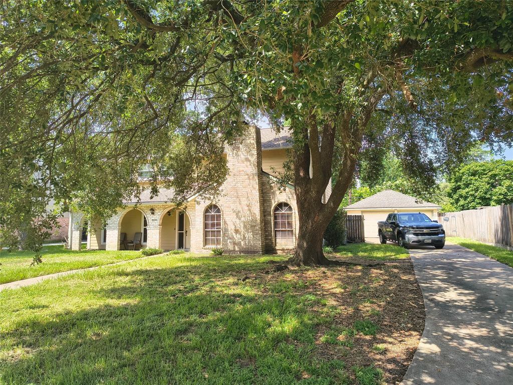 Photo of 19323 Dianeshire Drive, Spring, TX 77388 (MLS # 95282073)