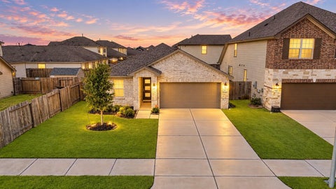Photo of 903 Pismo Lane, Rosharon, TX 77583 (MLS # 98901706)
