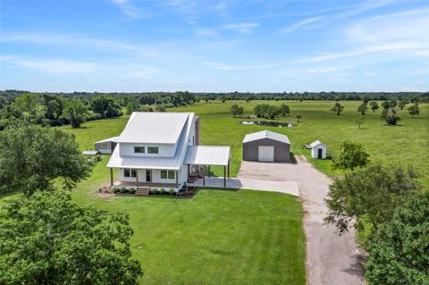 Photo of 4473 County Road 172, Alvin, TX 77511 (MLS # 68119207)