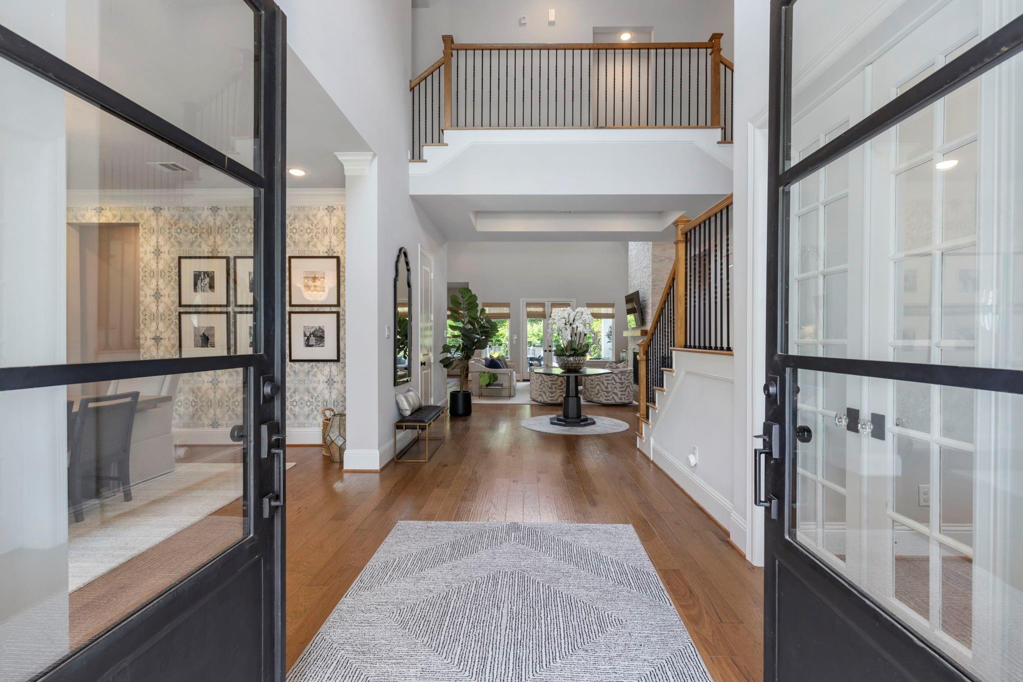 7 Peerless Point Place