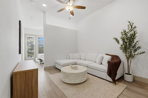 4509 Mount Vernon Street 7 Houston TX 77006