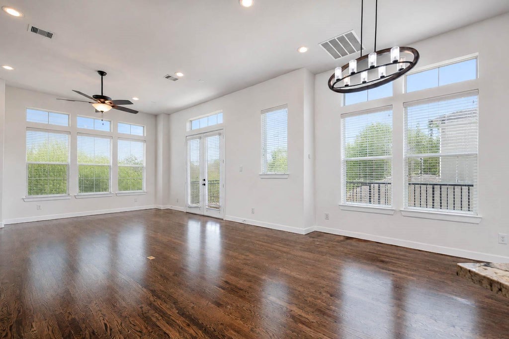Photo of 4007 Beacon Fisher Drive, Houston, TX 77018 (MLS # 11044377)