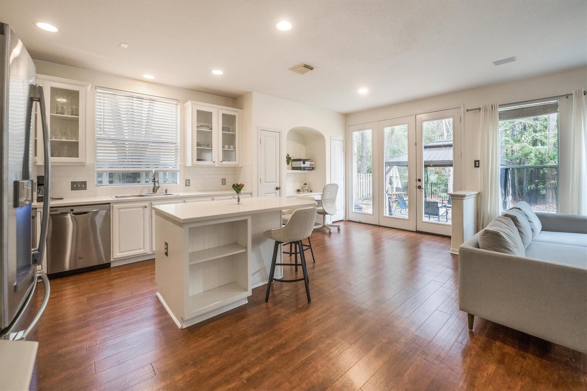 14 N Flickering Sun Circle