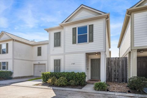 Photo of 1707 Redwing Cove Drive, Houston, TX 77009 (MLS # 78213721)