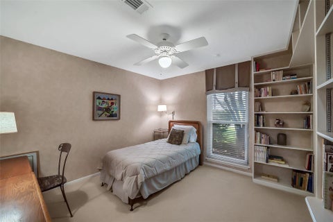 Tiny photo for 5626 Hummingbird Street, Houston, TX 77096 (MLS # 16698816)