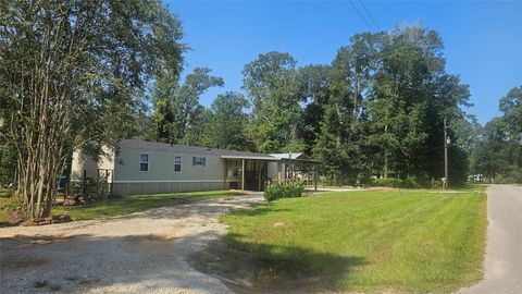 Photo of 76 County Road 3378, Cleveland, TX 77327 (MLS # 61313193)
