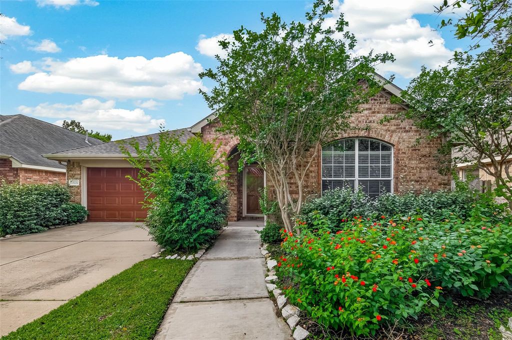 Photo of 23222 Century Plant Drive, Katy, TX 77494 (MLS # 31878158)