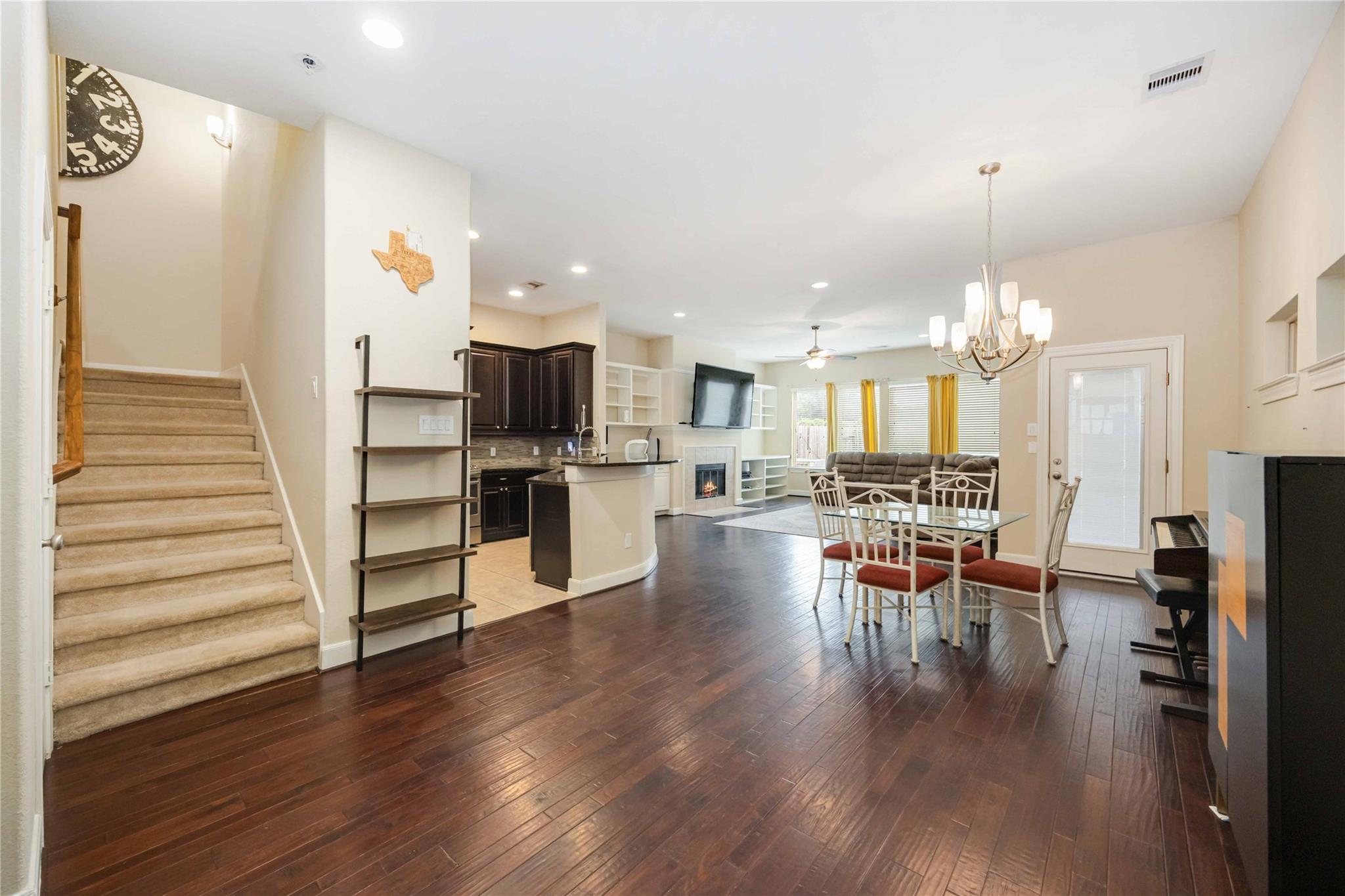 5142 Oasis Park