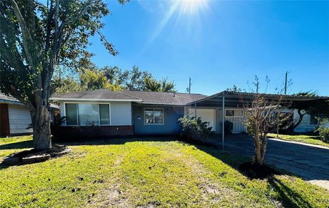 Photo of 1504 Greenbriar Avenue, Pasadena, TX 77502 (MLS # 26500517)